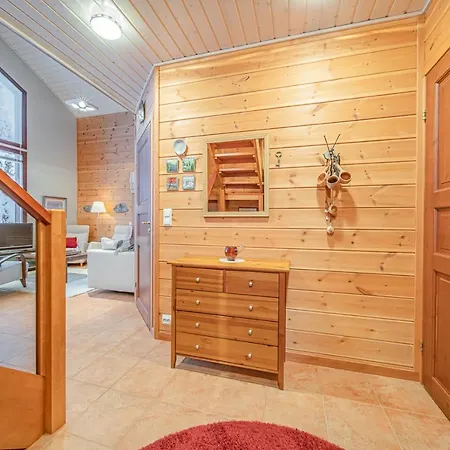 Levillas Saevelpolku 12b